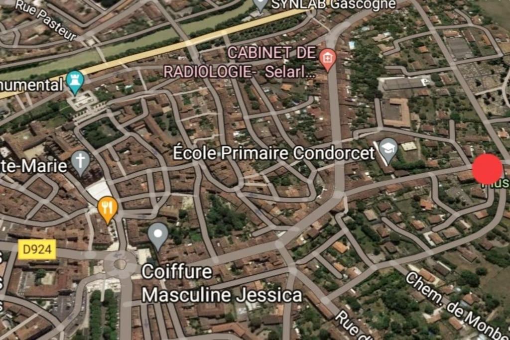 Maison De Rue: Auch Exterior foto
