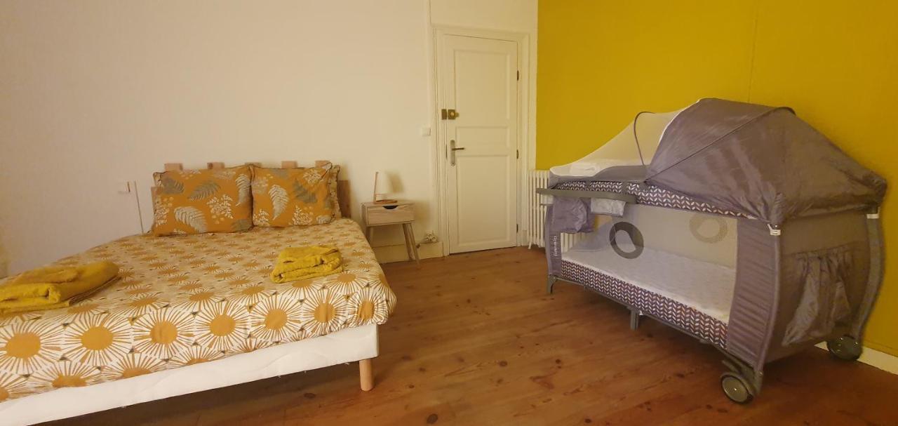 Maison De Rue: Auch Exterior foto
